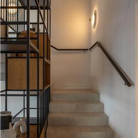 4 Bedroom Luxury Villa with Heated Pool and boat mooring, Ciovo near Trogir – Sleeps 8